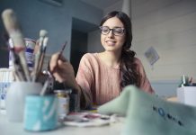 Aparatul dentar Spark, „stralucirea” care face diferenta in cariera ta!